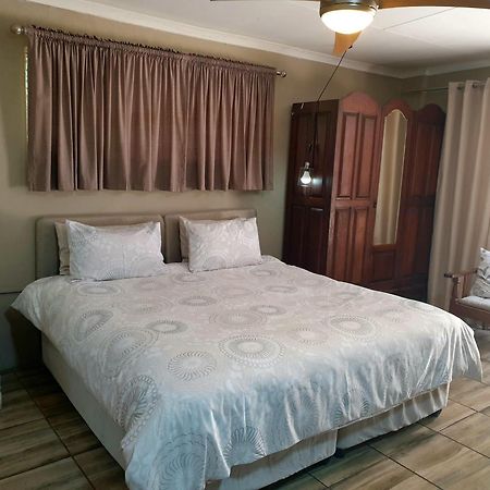 Rand Self-Catering Accommodation Carolina ภายนอก รูปภาพ